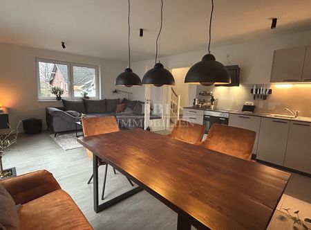 Tolle, neuwertige 4-Zimmer-Wohnung über 2 Ebenen mit Balkon sowie 2 Carportstellplätzen - Foto 4