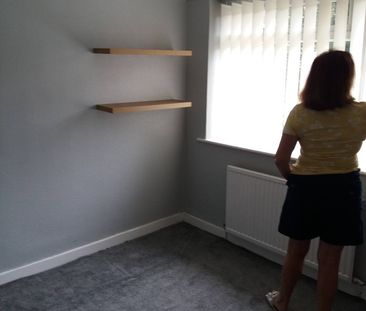 3 Bed Semi-Detached House, Lea Close, CH43 - Photo 3