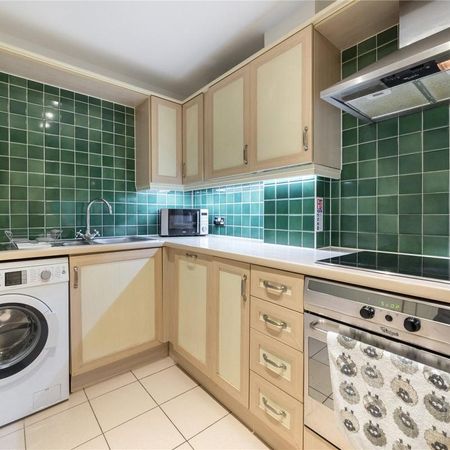 1 bedroom flat in 5-15 Newton Street - Photo 4