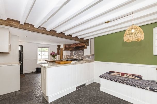 Priory Road, Wantage - Photo 1