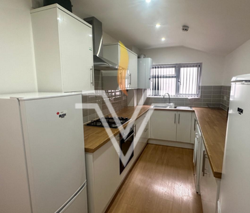 4 bedroom terraced house to rent - Photo 6