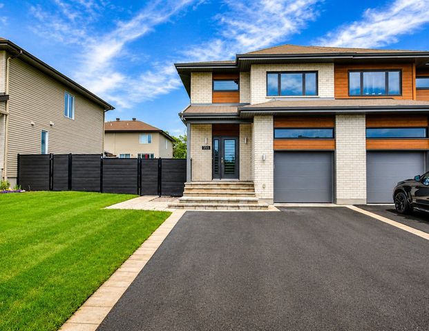 À louer / Maison à étages - Photo 1