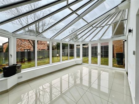 4 bedroom townhouse to rent - Photo 5