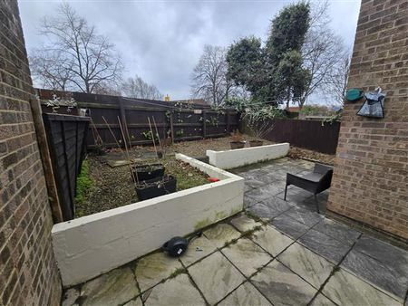 Hollowfield, Middlesbrough, Coulby Newham - Photo 5