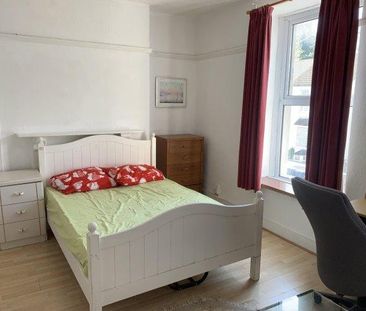 3 bedroom house share to rent - Photo 3