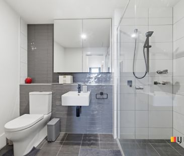 Modern Living with Gorgeous Views - Photo 6