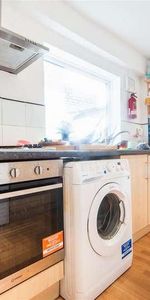 Heaton Grove, Heaton, NE6 - Photo 3