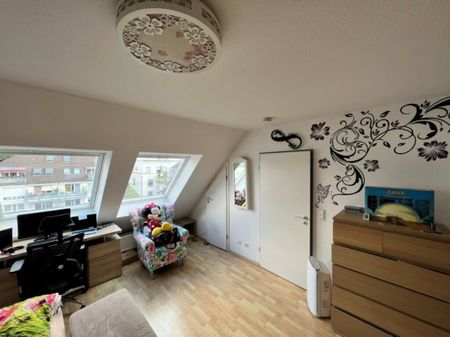 Moderne und helle 3 Zimmer-Maisonettewohnung mit Dachterrasse in schöner Wohnlage! - Foto 3