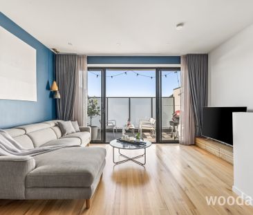 Urban Living! - Photo 1