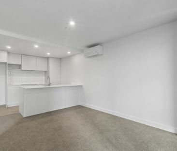 One Bedroom Plus Study Apartment - Photo 6