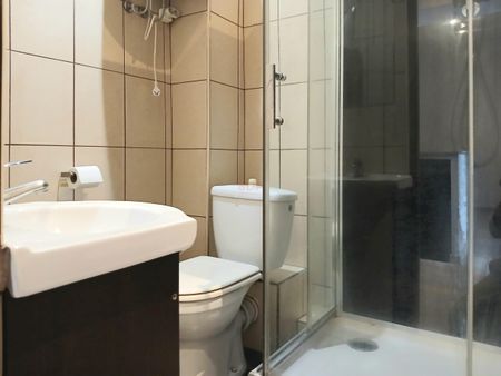 2 pokoje na wynajem w ładnej kamienicy w Centrum - Zdjęcie 5