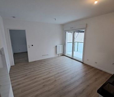 T2 AVEC TERRASSE + PARKING - Photo 1