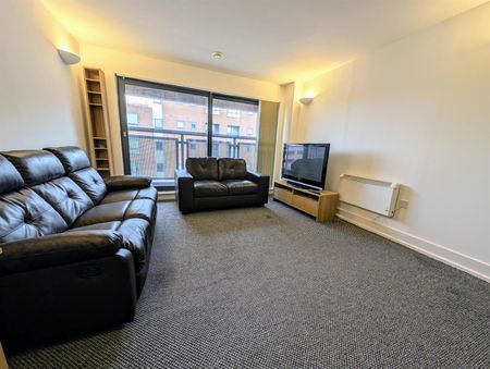 10E Moss Street, City Centre, L6 - Photo 3