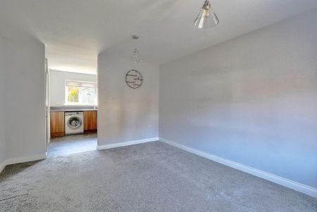 2 bedroom semi-detached house to rent - Photo 2