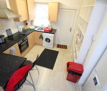 S1 Baron Street ** Available sep 2026 - Photo 4