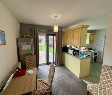 3 bedroom semi-detached house to rent - Photo 5