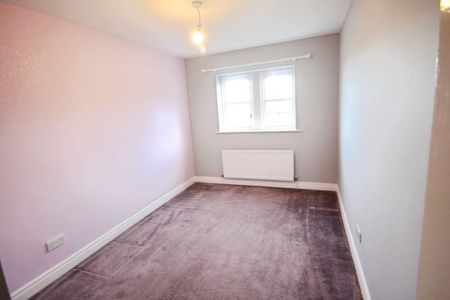 3 bedroom House To Let - Photo 2