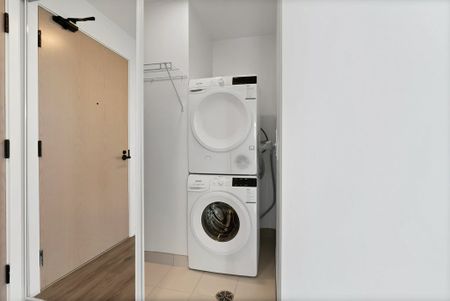 For Lease - 28 Interchange Way Unit# 4010, Vaughan, Ontario - Photo 2