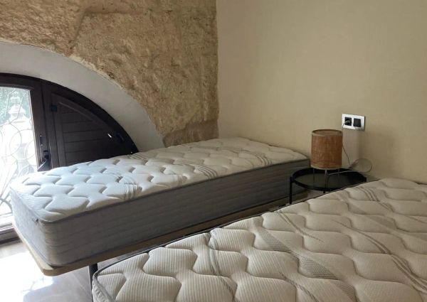 Piso de alquiler en Reyes Católicos, Centro - Sagrario