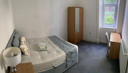 3 bedroom apartment to rent - Photo 3