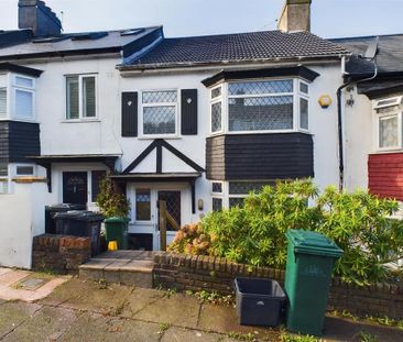 4 bedroom terraced house to rent - Photo 1