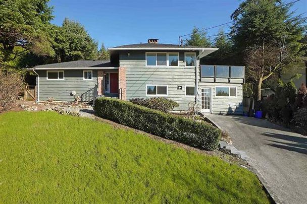 Charming Ocean View in Dundarave/Queens –Prime Location Near Schools - Photo 1