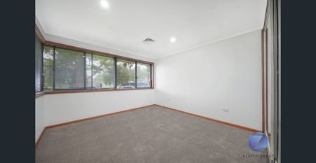 Explore Comfort and Convenience in Elderslie! - Photo 4