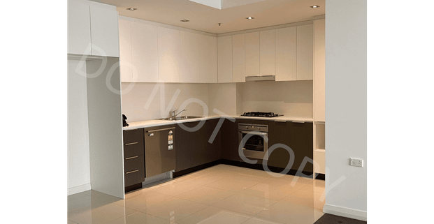 Burwood Modern Apartment with Prime Location - Transport, Shops & Amenities at Your Doorstep! A stone's throw from Burwood Station, Westfield and CBD - Photo 1