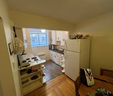 Beautiful 1Bed 1Bath in Cambie Village - Photo 3