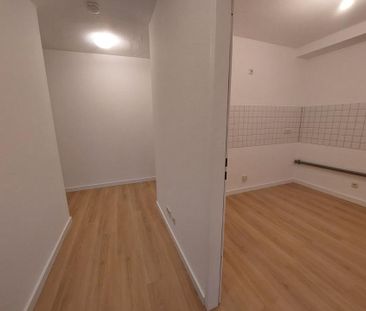 Neu renovierte 2 RWG mit Lift, Bad mit Dusche zu vermieten! - Photo 6