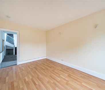 Vale Road, N4, London - Photo 2