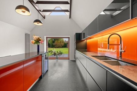 4 bedroom detached house to rent - Photo 3