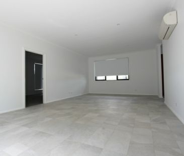 Spacious Googong Terrace Townhouse - Photo 2