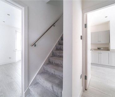 4 bedroom semi-detached house to rent - Photo 5