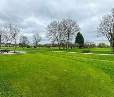 Church Road, Urmston, Manchester, M41 - Photo 2