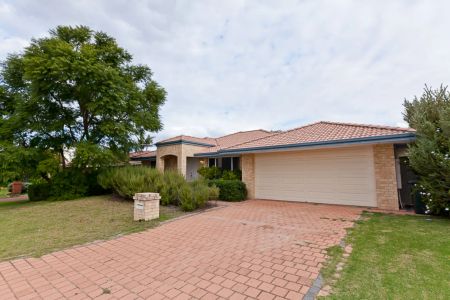 7 Prunella Crescent, Canning Vale. - Photo 4