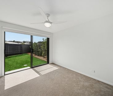 19 Solomon Drive, Lake Cathie NSW 2445 - House For Rent | Domain - Photo 2