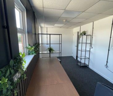 Property to rent - Photo 3