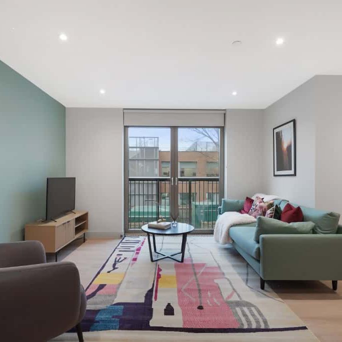 The Oakgate, KT22 7RZ, Surrey - Photo 1