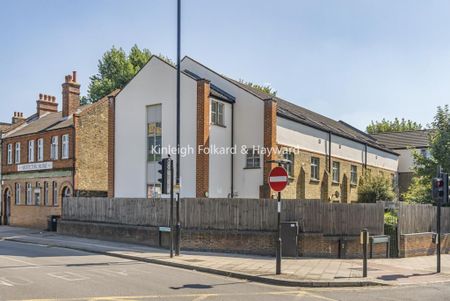 Studio to rent - Photo 2