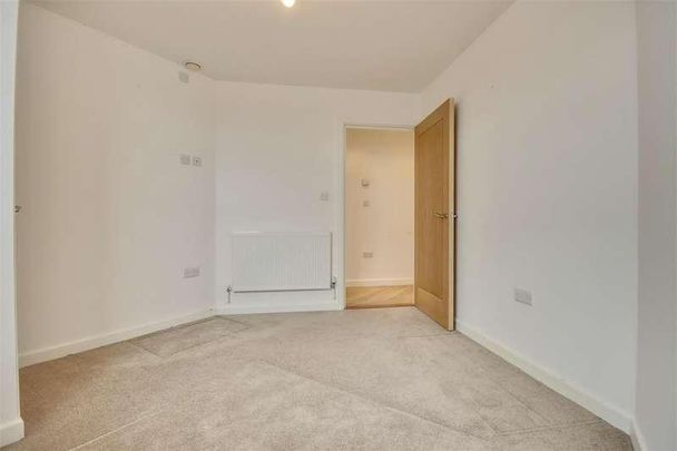 Cornerstone House, London Road, Portsmouth, PO2 - Photo 1