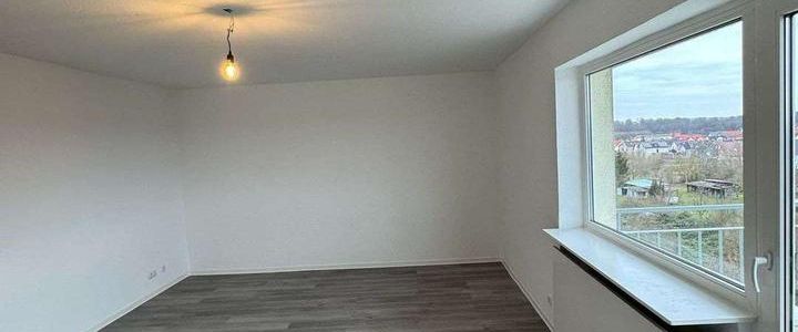Neu renovierte 3 Zimmer Wohnung in ruhiger Feldrandlage - Foto 1