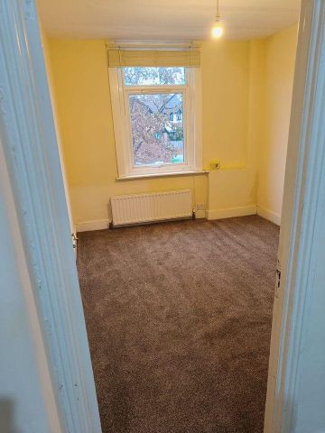 4 bedroom terraced house to rent - Photo 4