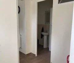 Appartement F1 meublé à 5 minutes à pied de la gare RER A de Sartro... - Photo 5