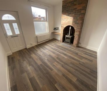 3 bedroom terraced house to rent - Photo 6