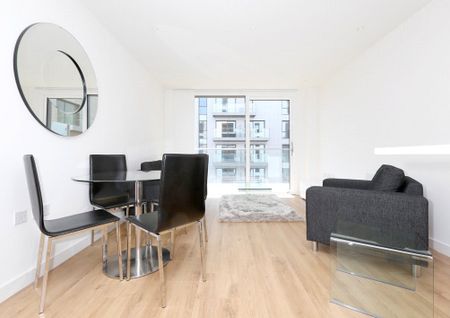 City View Apartments, N4 - Photo 2