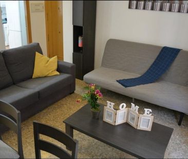 Piso de alquiler en Calle Derechos, El Mercat - Photo 2