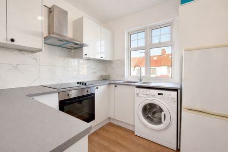 4 Bed Flat, Lyndhurst Road, N22 - Photo 5