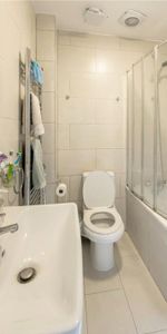 3 bedroom apartment to rent - Photo 4