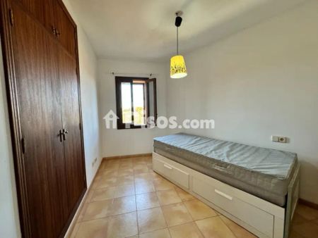 Casa adosada en alquiler en Es Llombars - Photo 2